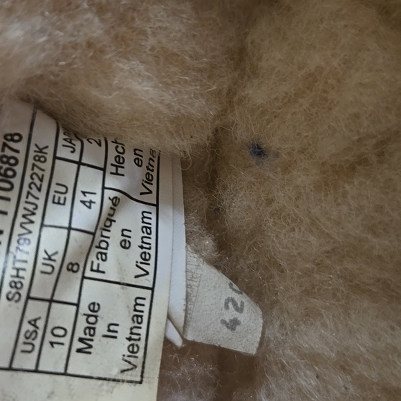 Ugg Moccasin Slippers B138 - Picture 7 of 10